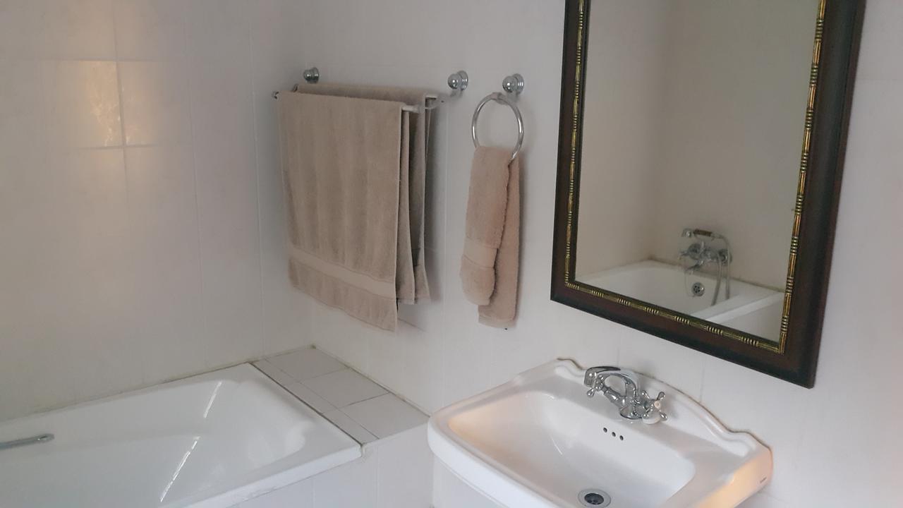 Albatross B&B Бенони Экстерьер фото